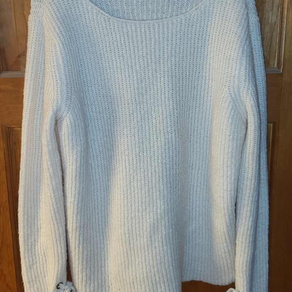 Love Tree Cream Color Sweater